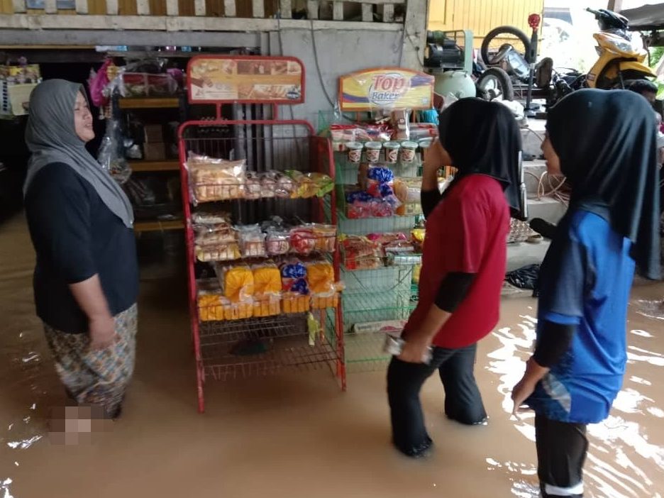 KEDAI RUNCIT NASHIRA 24 JAM 1 kedai runcit nashira 24 jam 1